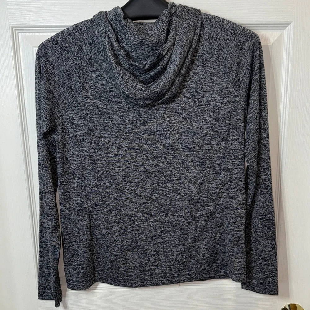 Under Armour Heat Gear Hoodie - Picture 8 of 9